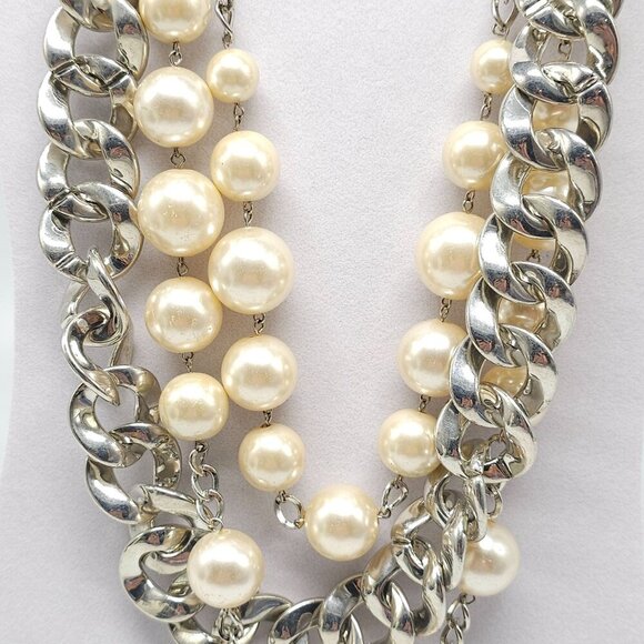 Large Bauble Layered Pearl Silver Tone Chain Necklace - Picture 3 of 5